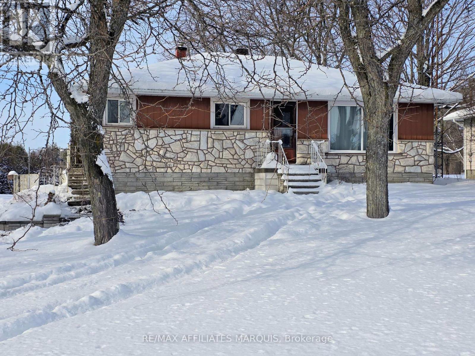 404 HIGHWAY 15 HIGHWAY, Rideau Lakes, Ontario