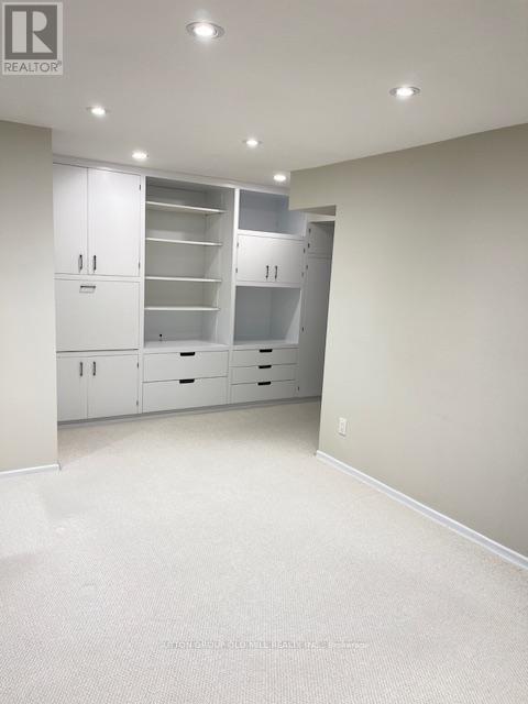 37 Tapley Drive, Toronto, Ontario  M9R 3P2 - Photo 15 - W12751688