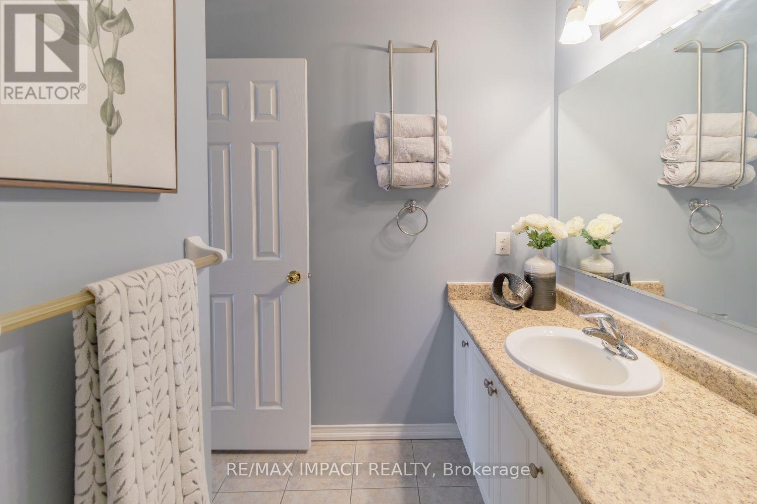 19 Blunden Road, Ajax (Central East), Ontario  L1Z 0K9 - Photo 22 - E12763944