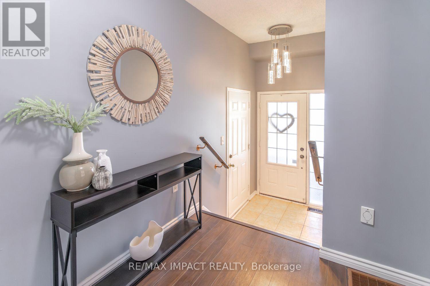 19 Blunden Road, Ajax (Central East), Ontario  L1Z 0K9 - Photo 4 - E12763944