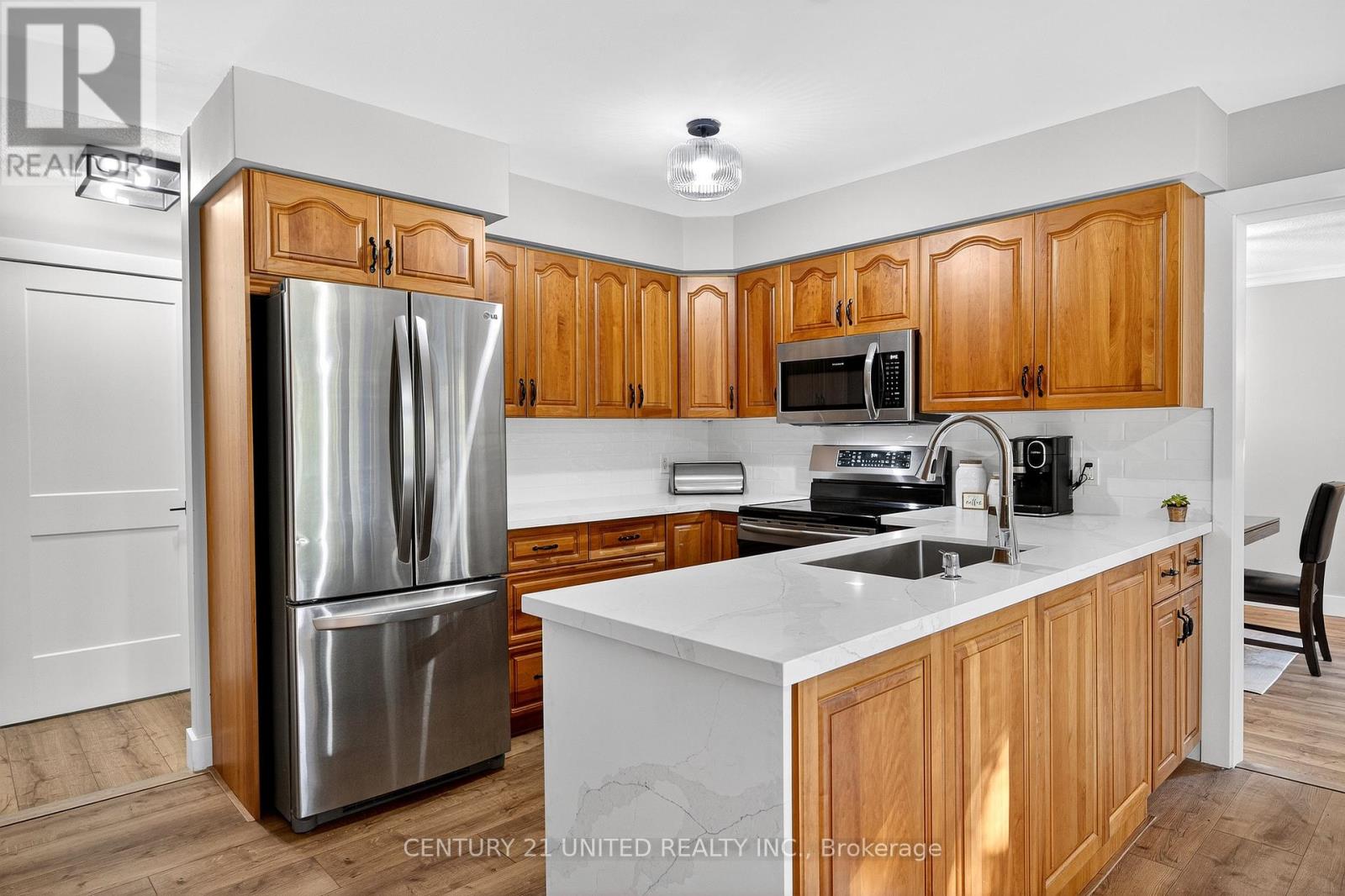 1309 Scollard Drive, Peterborough (Ashburnham Ward 4), Ontario  K9H 7K7 - Photo 3 - X12763756