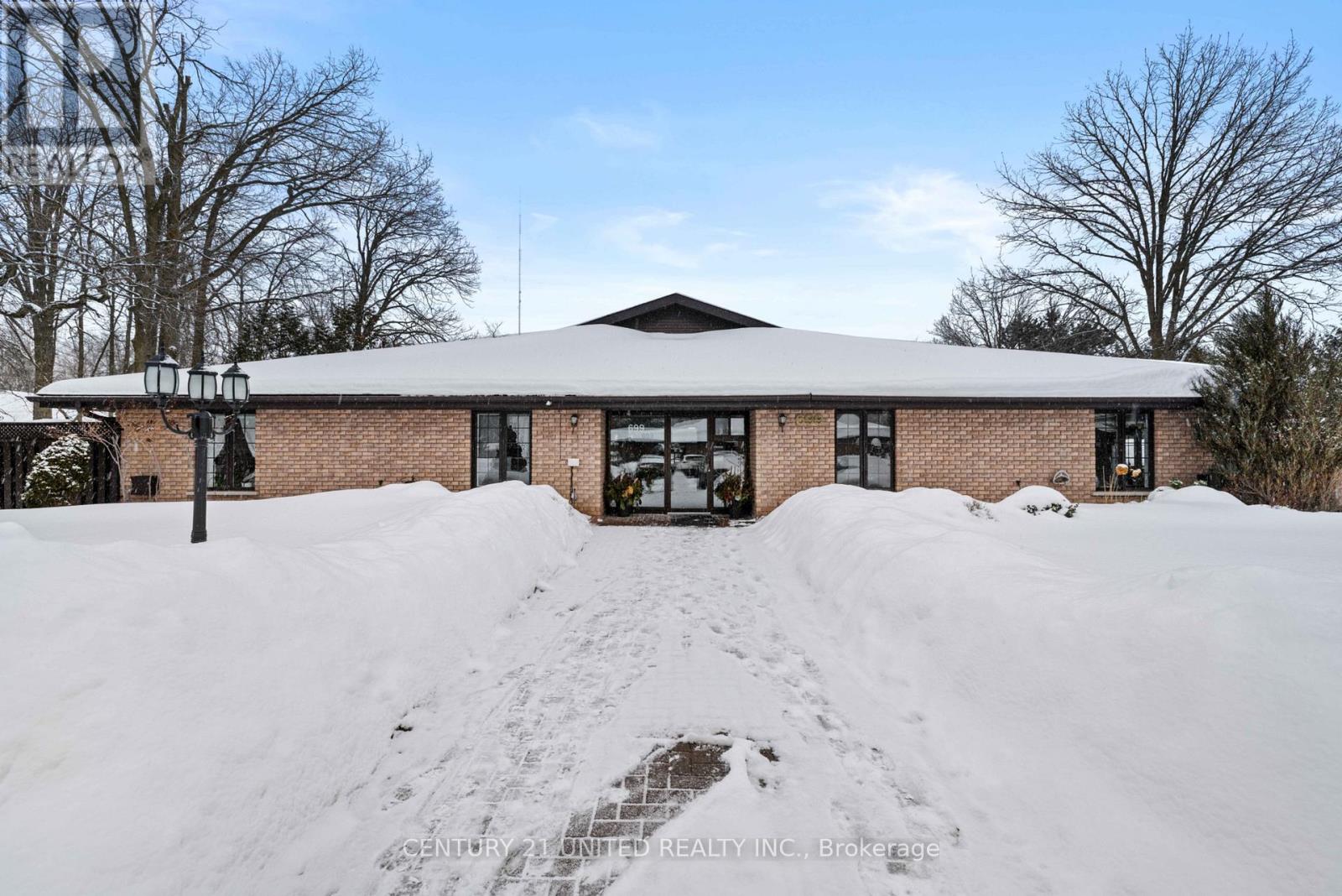 1 - 699 WHITAKER STREET, Peterborough, Ontario