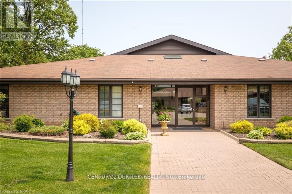 1 - 699 Whitaker Street, Peterborough, Ontario  K9H 7K3 - Photo 2 - X12763922