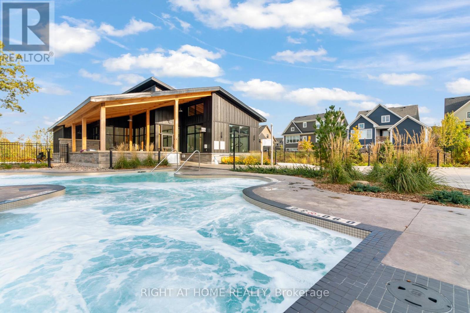 157 Courtland Street, Blue Mountains, Ontario  L9Y 5L7 - Photo 38 - X12763646