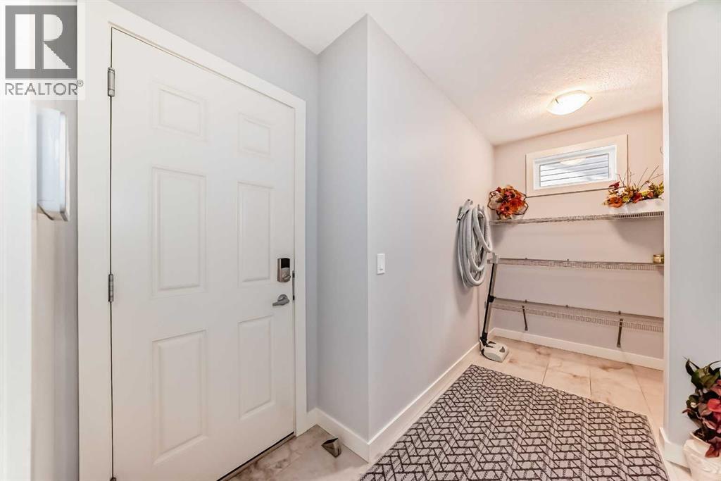 98 Legacy Lane Se, Calgary, Alberta  t2x 1y7 - Photo 24 - A2268905