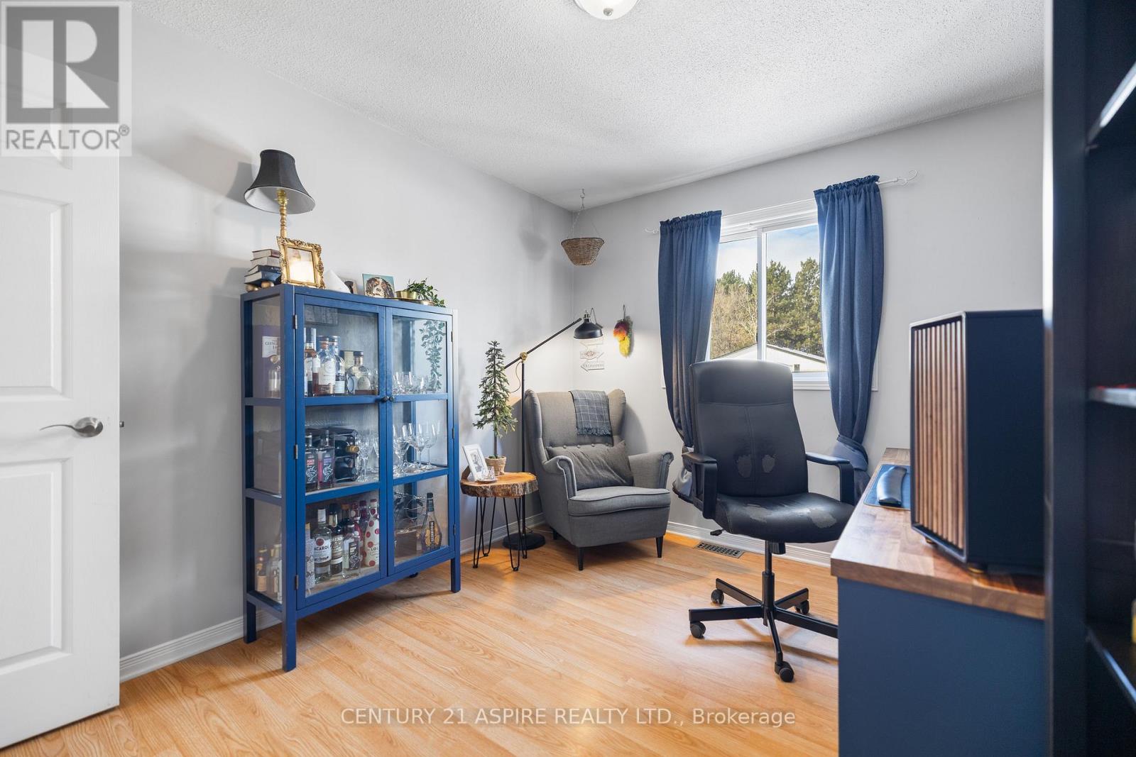 15 Dutch Drive, Petawawa, Ontario  K8H 3M2 - Photo 20 - X12558688