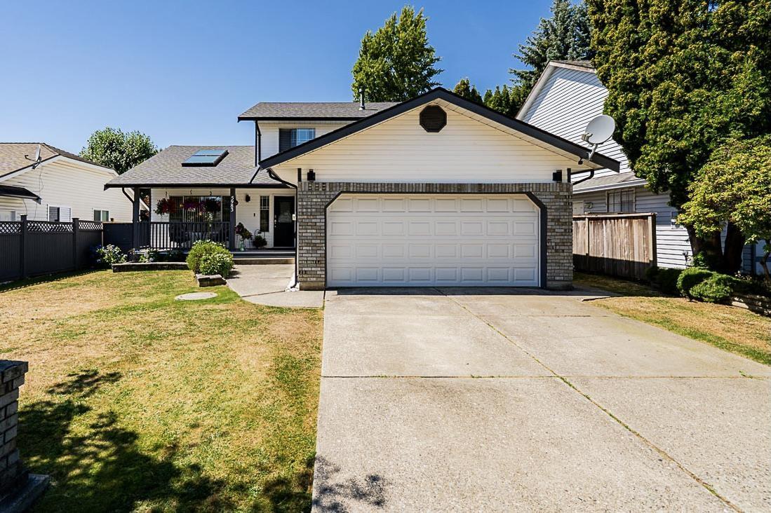 5983 188 Street, Surrey, British Columbia  V3S 7M1 - Photo 3 - R3087118