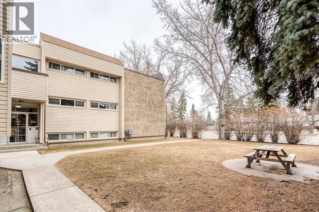 210, 8231 Elbow Drive Sw, Calgary, Alberta  T2V 1K6 - Photo 15 - A2282537