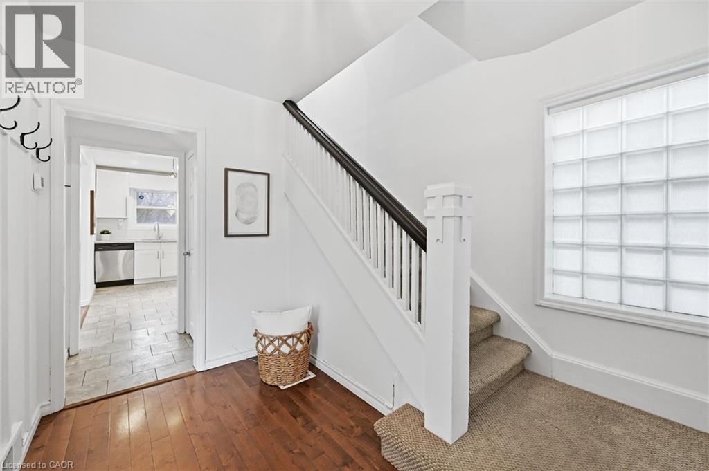 491 Dunsmure Road, Hamilton, Ontario  L8H 1G8 - Photo 4 - 40795659