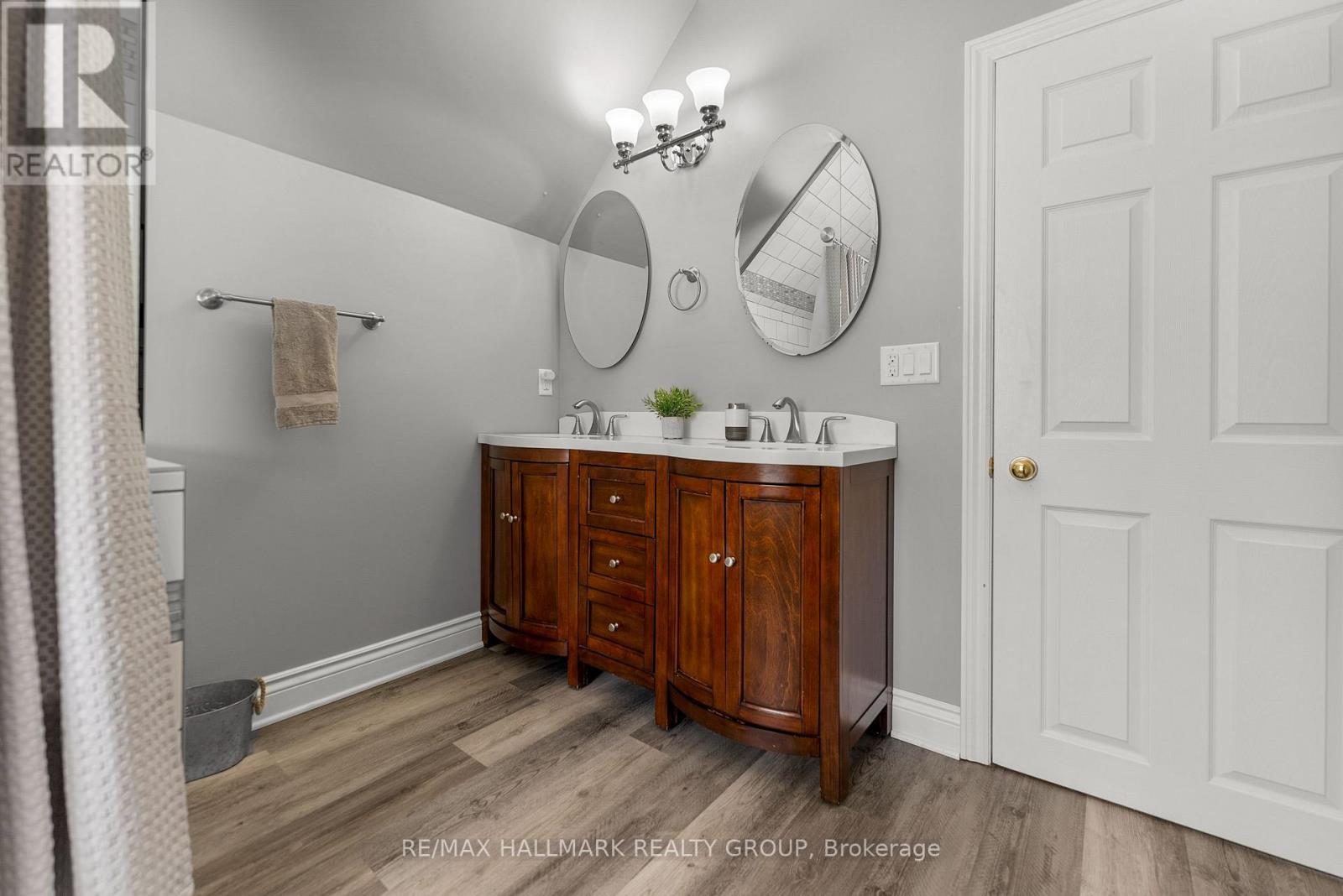 1456 Meadow Drive, Ottawa, Ontario  K4P 1B1 - Photo 43 - X12763750