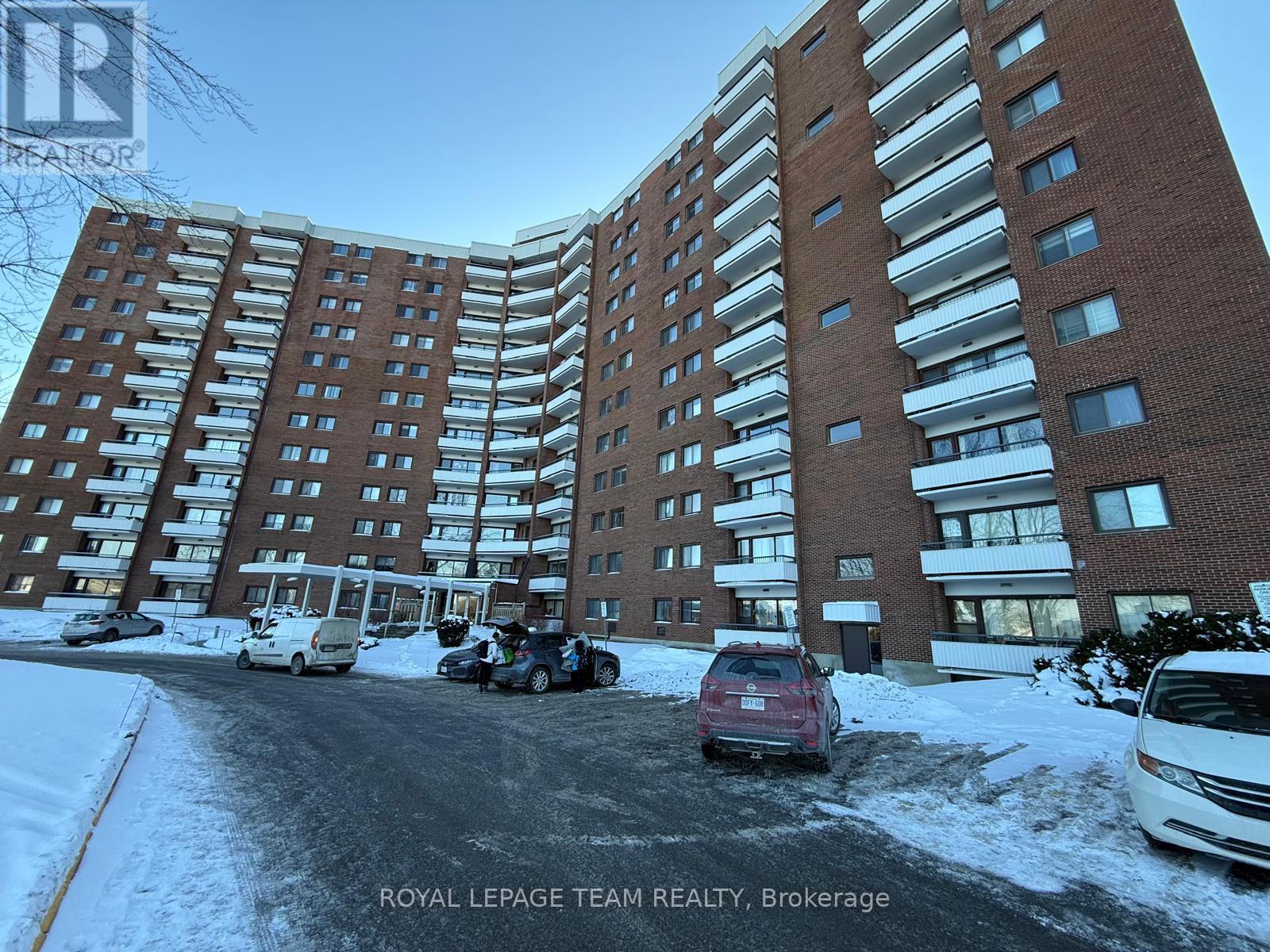 1116 - 20 CHESTERTON DRIVE, Ottawa, Ontario