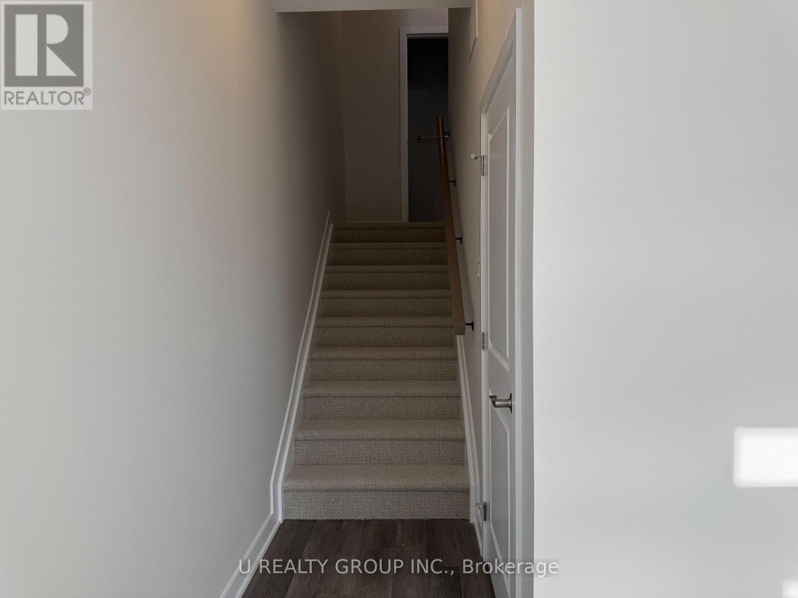 648 Corporal Private, Ottawa, Ontario  K1X 0M7 - Photo 3 - X12763818