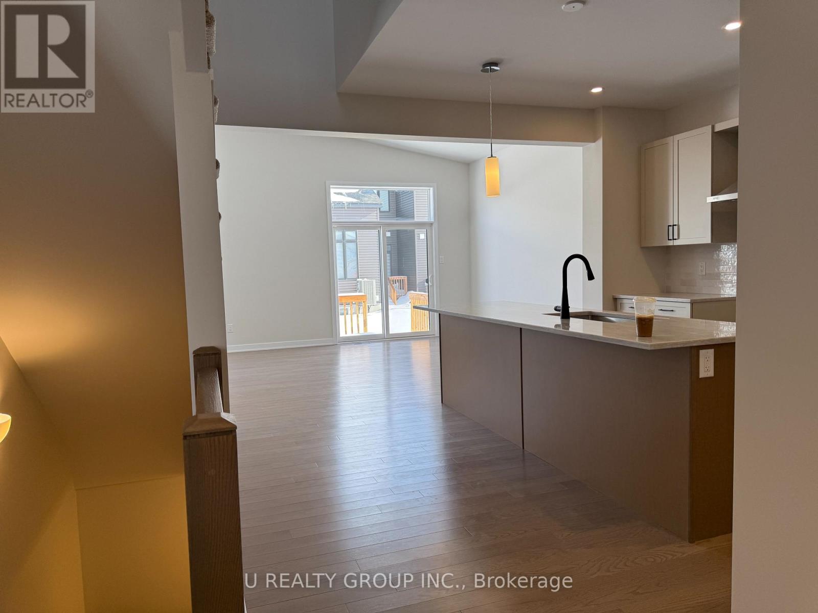 210 Ginebik Way, Ottawa, Ontario  K1X 0H4 - Photo 8 - X12763824