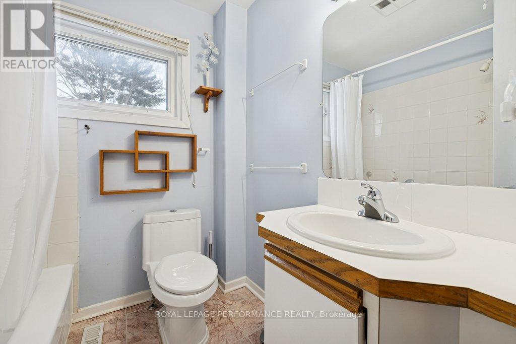 525 Kirkwood Avenue, Ottawa, Ontario  K1Z 5X2 - Photo 20 - X12763920