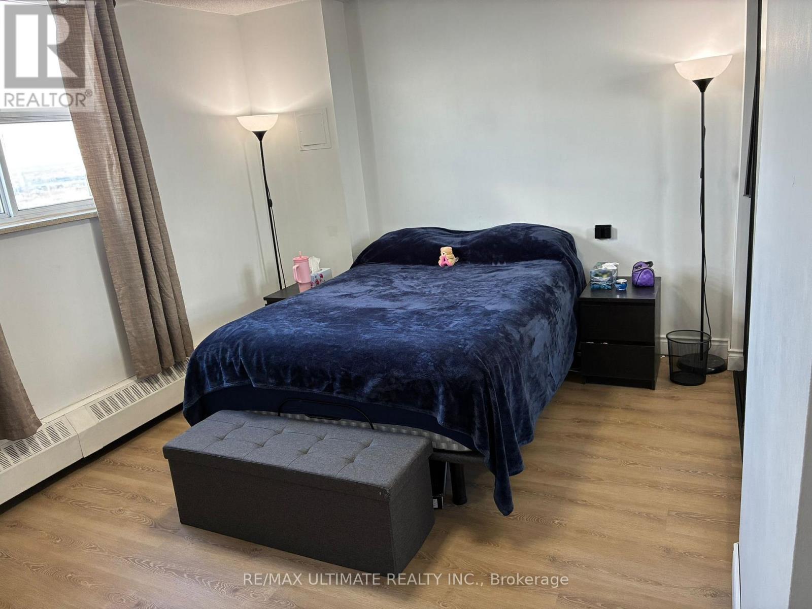 2305 - 390 Dixon Road, Toronto, Ontario  M9R 1T4 - Photo 12 - W12656530