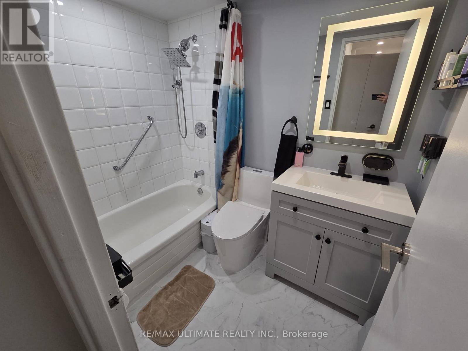 2305 - 390 Dixon Road, Toronto, Ontario  M9R 1T4 - Photo 17 - W12656530