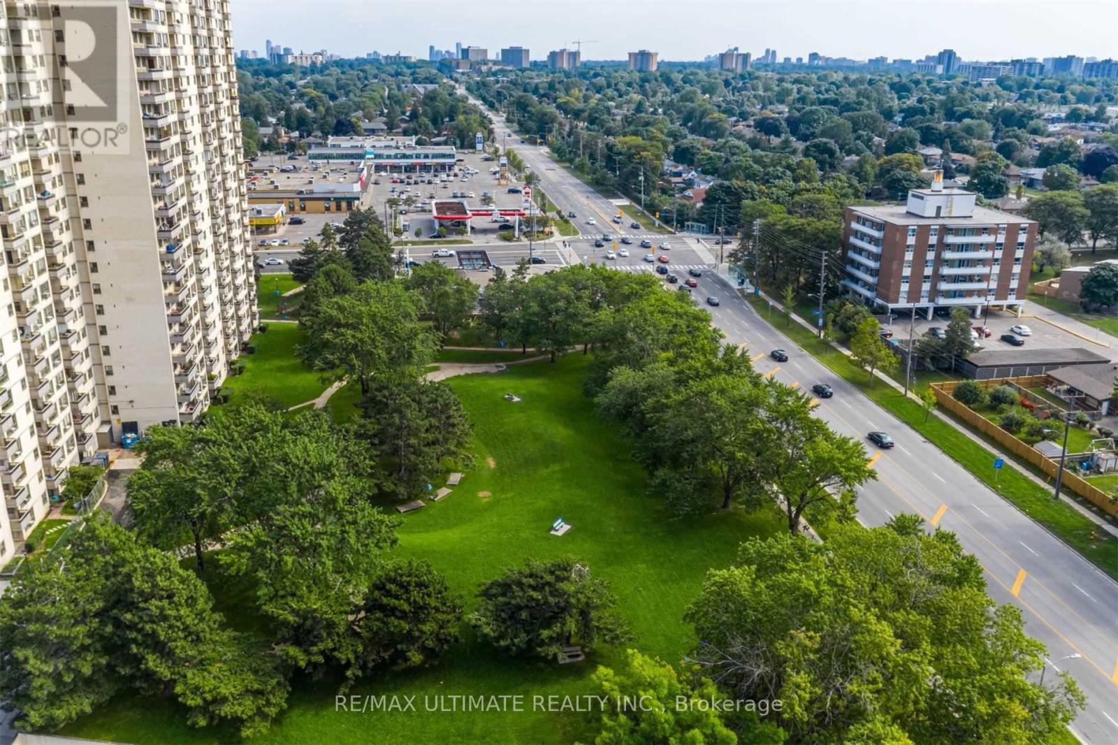 2305 - 390 Dixon Road, Toronto, Ontario  M9R 1T4 - Photo 21 - W12656530