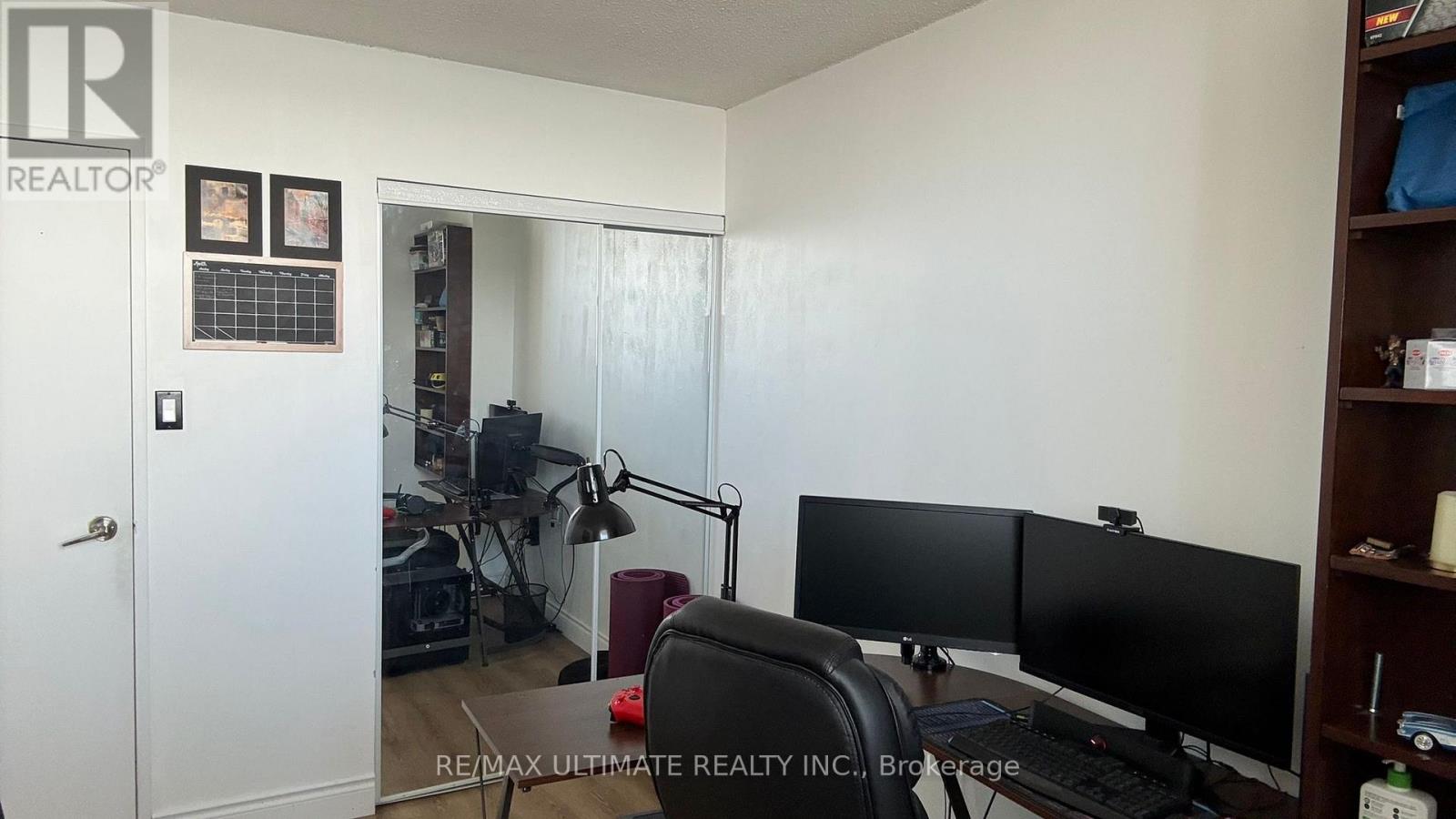 2305 - 390 Dixon Road, Toronto, Ontario  M9R 1T4 - Photo 15 - W12656530