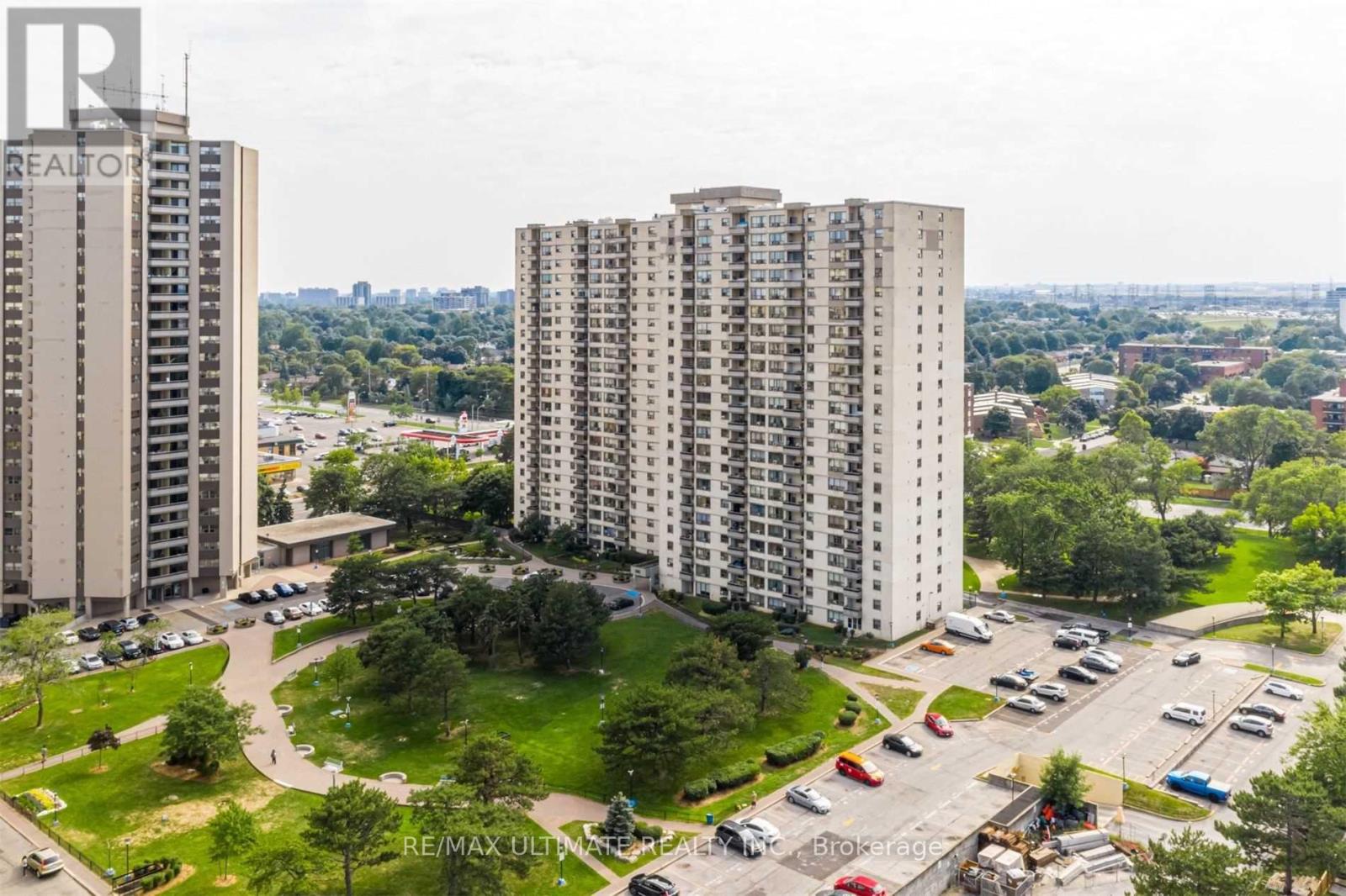 2305 - 390 Dixon Road, Toronto, Ontario  M9R 1T4 - Photo 2 - W12656530