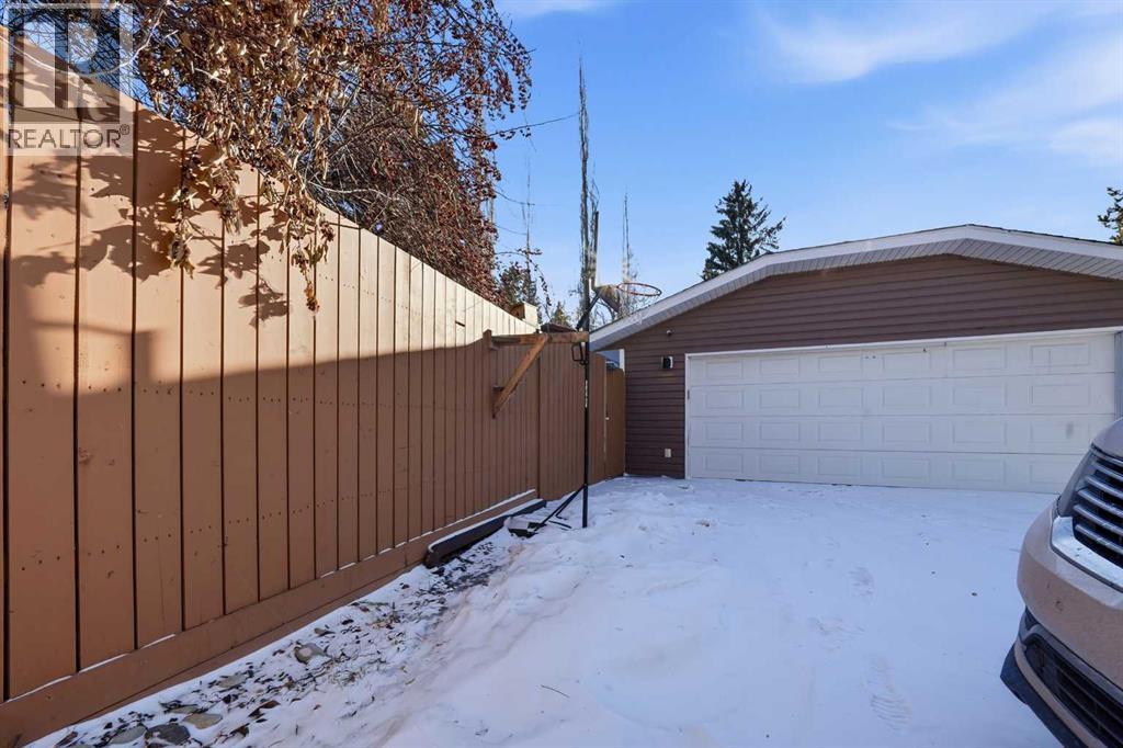 3411 51a Avenue, Innisfail, Alberta  T4G 1H4 - Photo 36 - A2280425