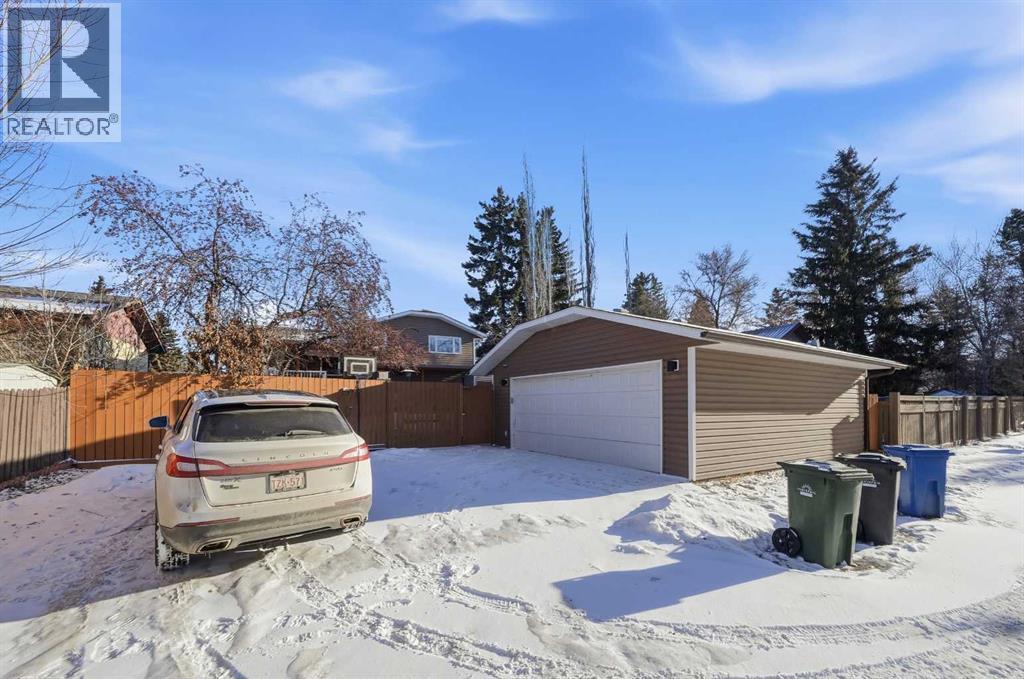 3411 51a Avenue, Innisfail, Alberta  T4G 1H4 - Photo 37 - A2280425