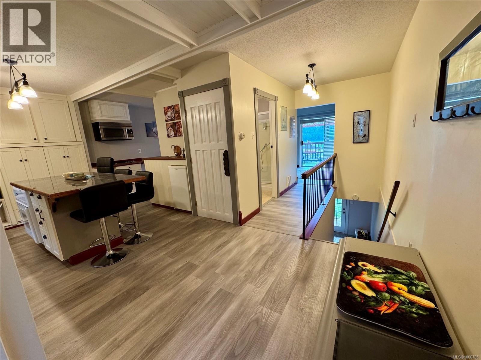 99 McKay Cres, Port Alice, British Columbia