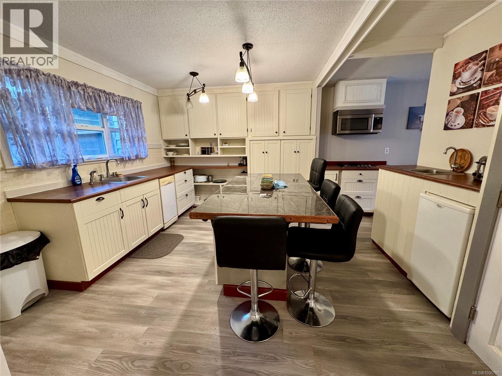 99 Mckay Cres, Port Alice, British Columbia  V0N 2N0 - Photo 5 - 1006795