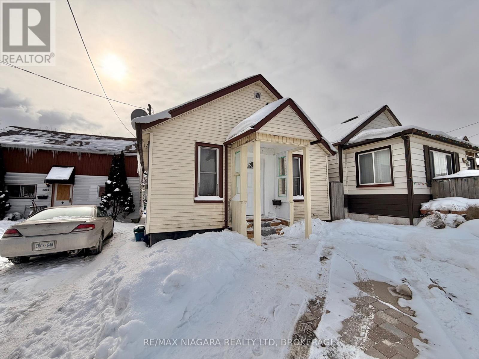 4850 Huron Street, Niagara Falls, Ontario  L2E 2J2 - Photo 2 - X12763798