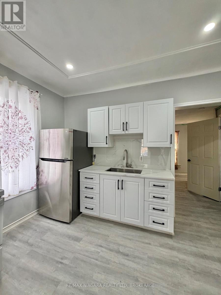 4850 Huron Street, Niagara Falls, Ontario  L2E 2J2 - Photo 21 - X12763798