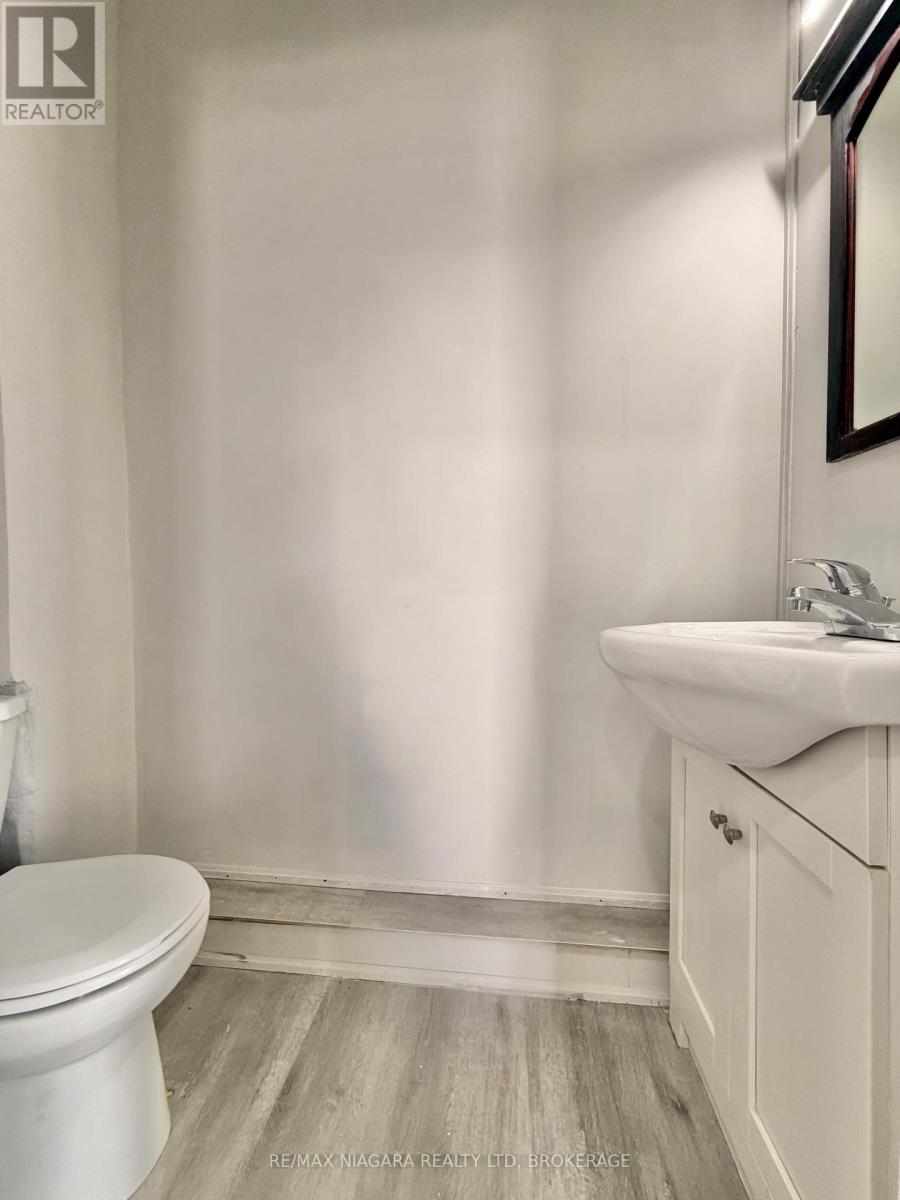 4850 Huron Street, Niagara Falls, Ontario  L2E 2J2 - Photo 24 - X12763798