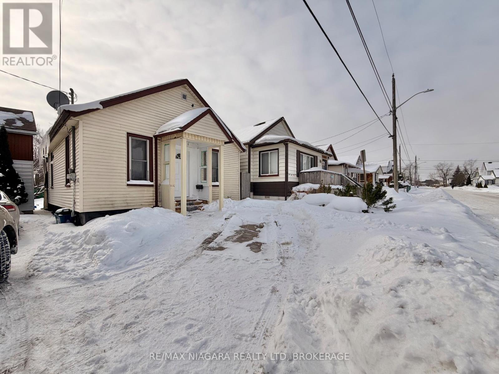 4850 Huron Street, Niagara Falls, Ontario  L2E 2J2 - Photo 3 - X12763798