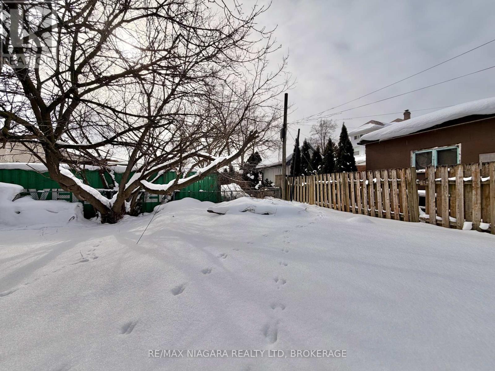 4850 Huron Street, Niagara Falls, Ontario  L2E 2J2 - Photo 8 - X12763798