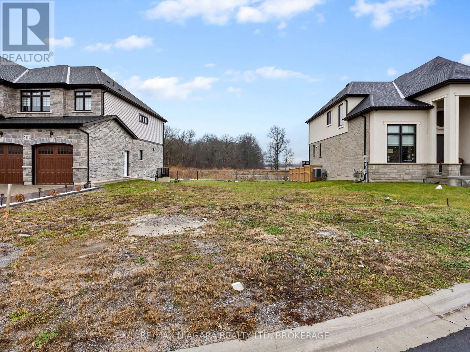 7521 Sherrilee Crescent, Niagara Falls, Ontario  L2H 3T4 - Photo 14 - X12763950