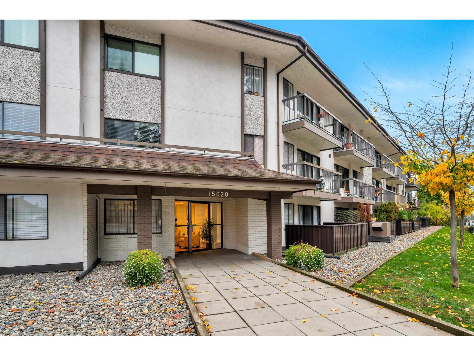 107 15020 North Bluff Road, White Rock, British Columbia  V4B 5A4 - Photo 7 - R3086751