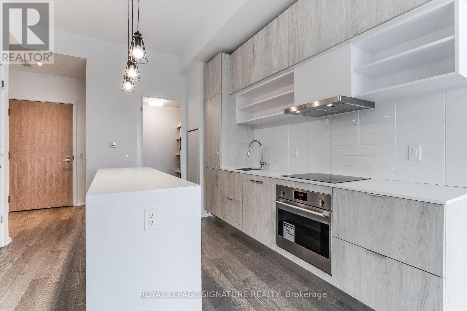 1522 - 8 Hillsdale Avenue E, Toronto, Ontario  M4S 0B2 - Photo 3 - C12763832