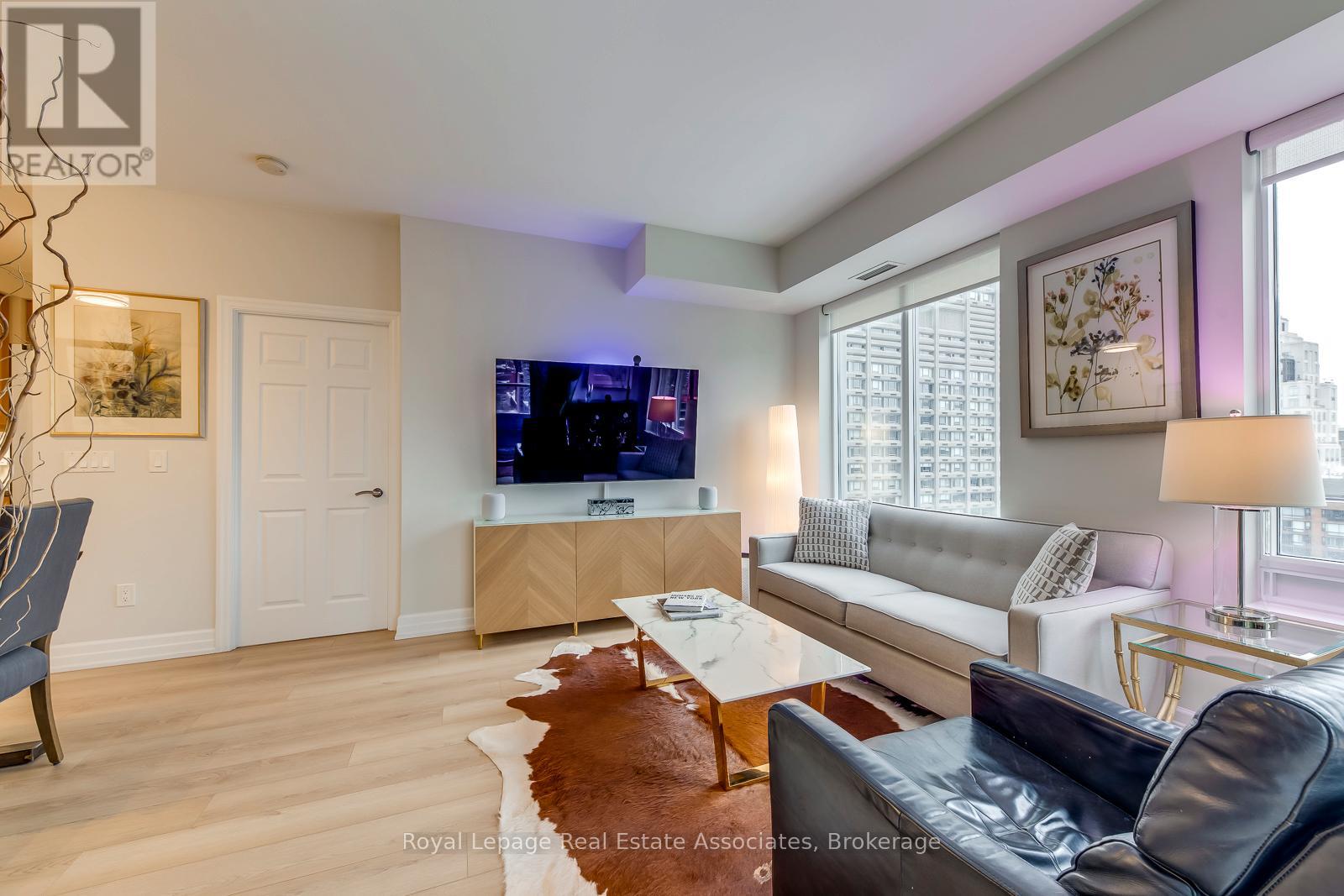 2401 - 35 Balmuto Street, Toronto, Ontario  M4Y 0A3 - Photo 19 - C12763884