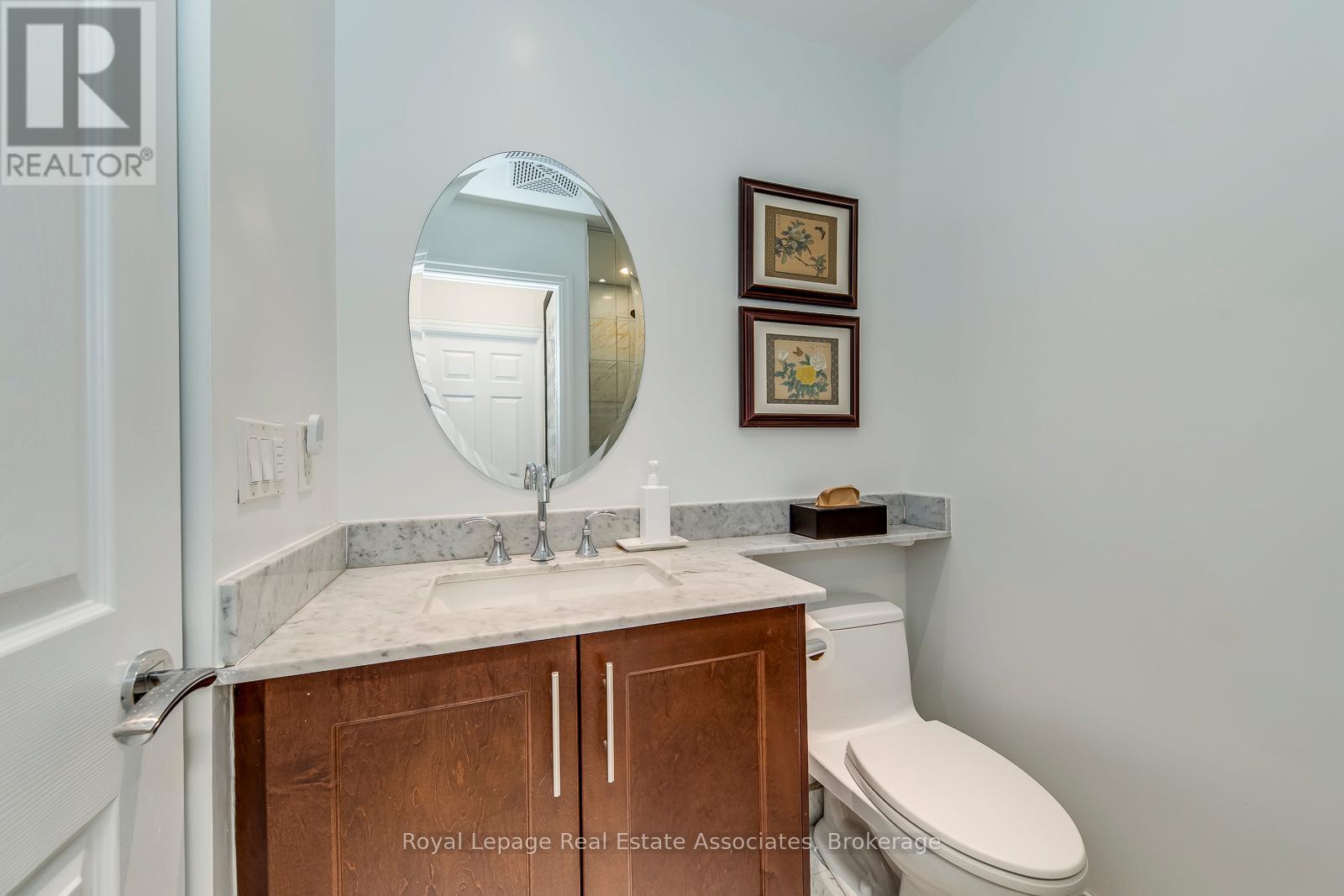 2401 - 35 Balmuto Street, Toronto, Ontario  M4Y 0A3 - Photo 29 - C12763884