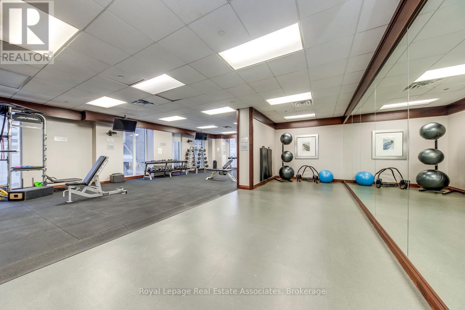 2401 - 35 Balmuto Street, Toronto, Ontario  M4Y 0A3 - Photo 39 - C12763884