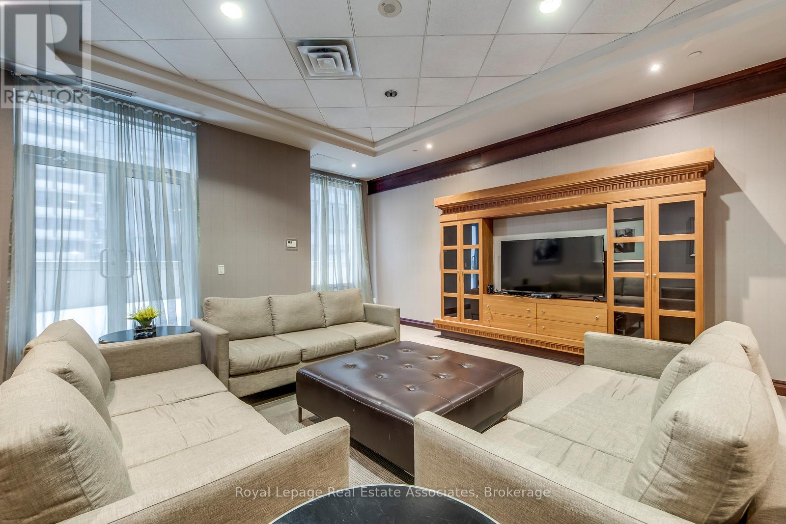 2401 - 35 Balmuto Street, Toronto, Ontario  M4Y 0A3 - Photo 49 - C12763884