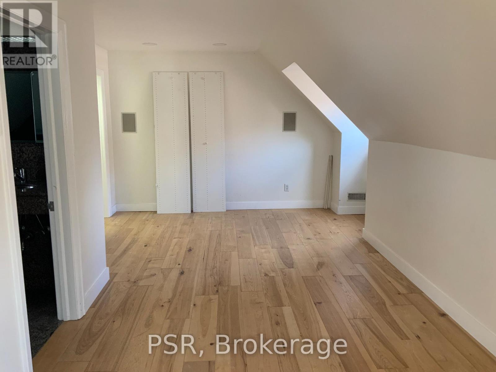 2nd & 3rd Floor - 25 Coulson Avenue, Toronto, Ontario  M4V 1Y3 - Photo 18 - C12763924