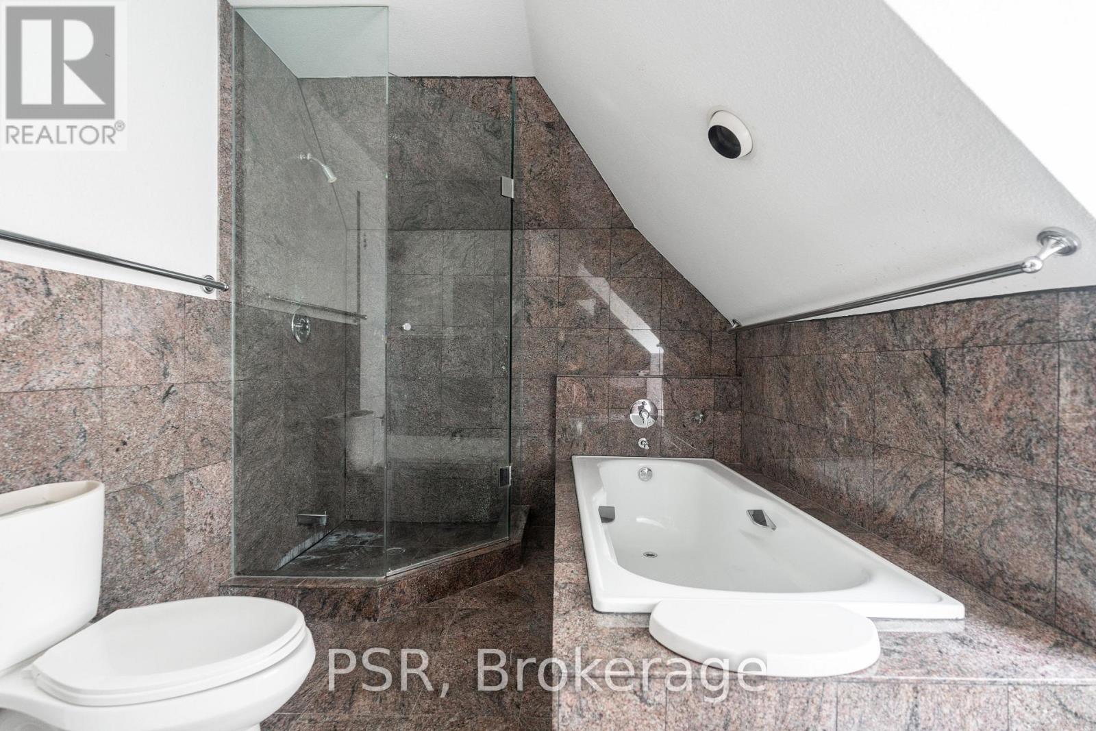 2nd & 3rd Floor - 25 Coulson Avenue, Toronto, Ontario  M4V 1Y3 - Photo 23 - C12763924