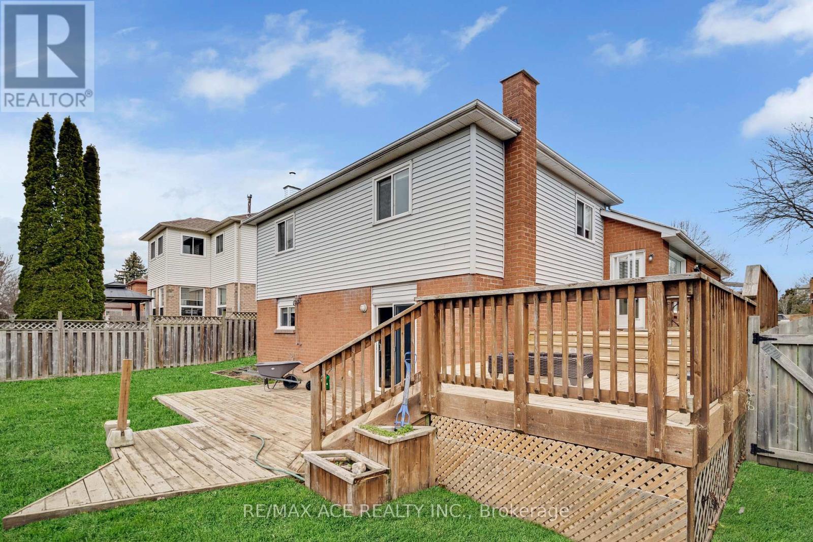 52 Foster Creek Drive, Clarington, Ontario  L1B 1G4 - Photo 35 - E12763806