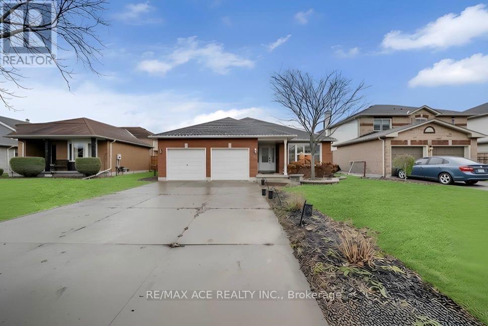 52 Foster Creek Drive, Clarington, Ontario  L1B 1G4 - Photo 4 - E12763806