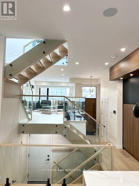 2b Holmstead Avenue, Toronto, Ontario  M4B 1T1 - Photo 10 - E12763912