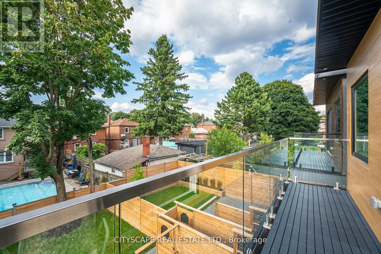 2b Holmstead Avenue, Toronto, Ontario  M4B 1T1 - Photo 17 - E12763912