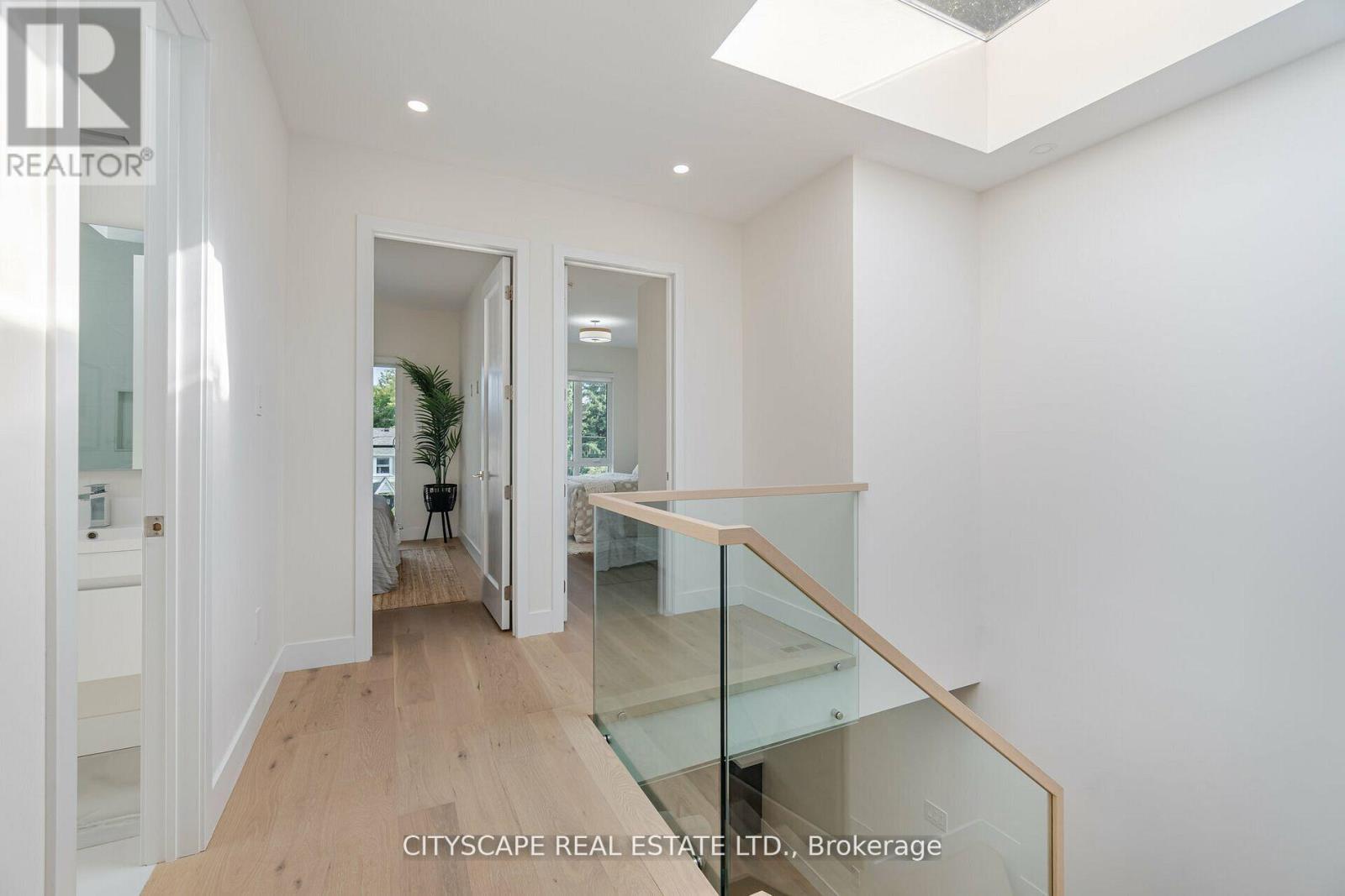 2b Holmstead Avenue, Toronto, Ontario  M4B 1T1 - Photo 22 - E12763912