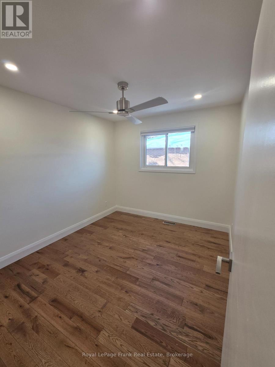 660a Chipmunk Street, Pickering, Ontario  L1W 2W1 - Photo 14 - E12763914