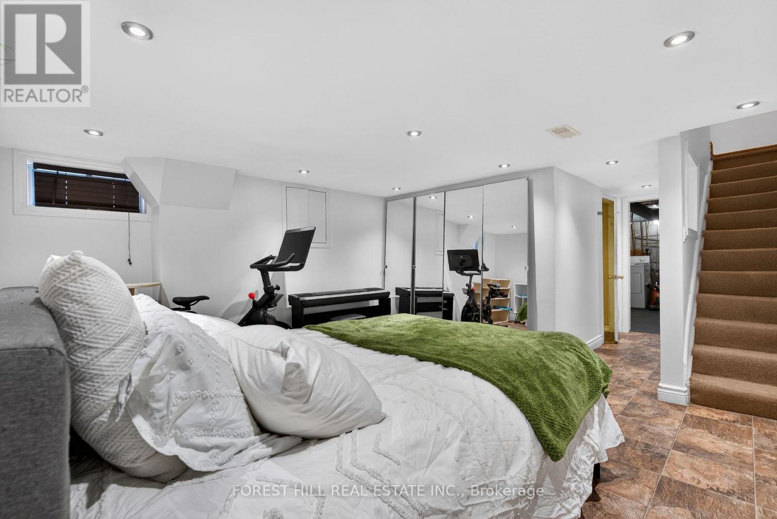 151 Dawes Road, Toronto, Ontario  M4C 5C1 - Photo 22 - E12763938