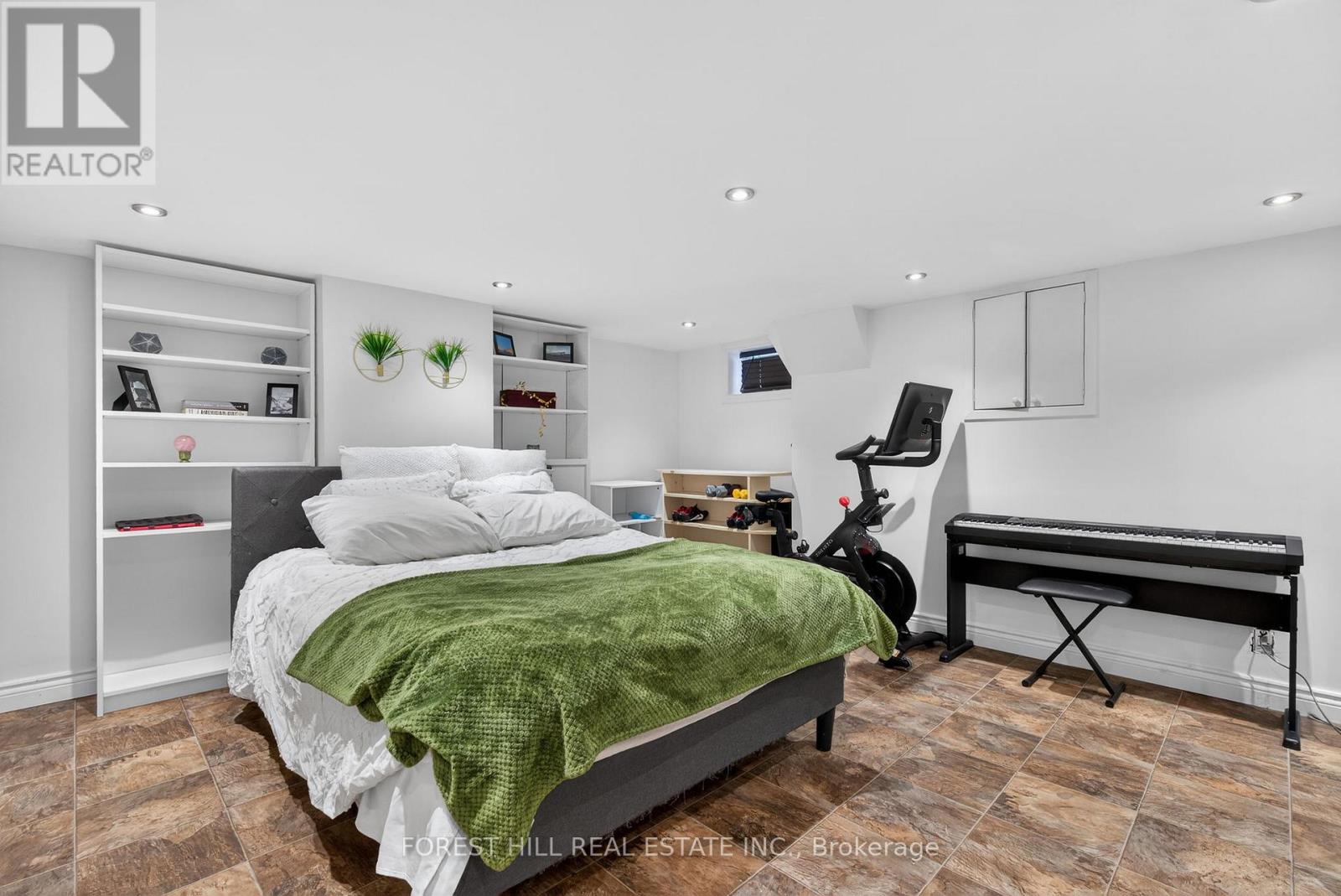 151 Dawes Road, Toronto, Ontario  M4C 5C1 - Photo 23 - E12763938