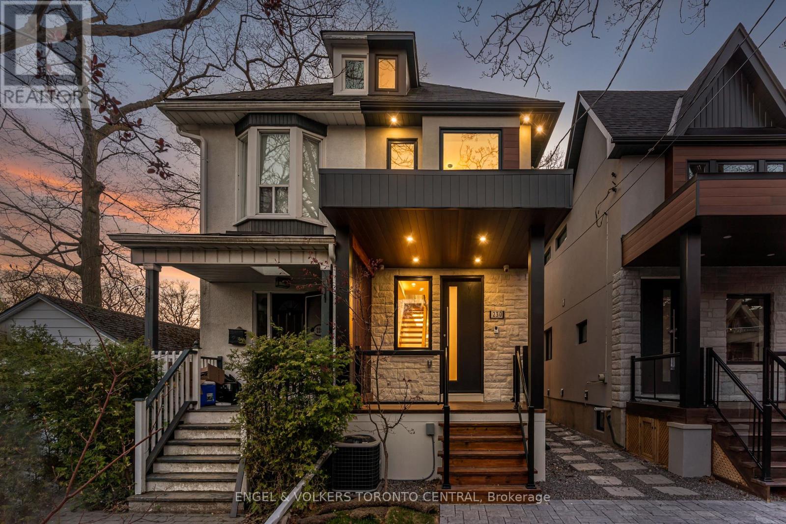 230 WILLOW AVENUE, Toronto, Ontario